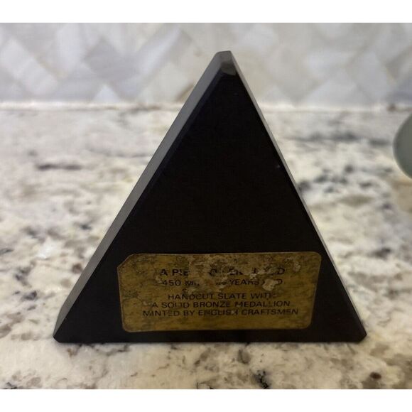 Chatsworth bronze medallion paperweight minted by English craftsman - Picture 2 of 9